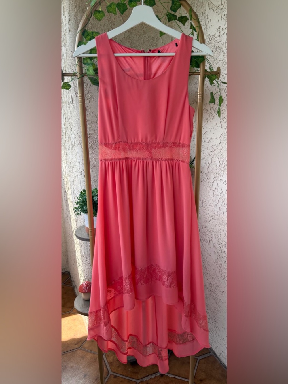 Sleeveless Coral High-Low Lace Trim Dress